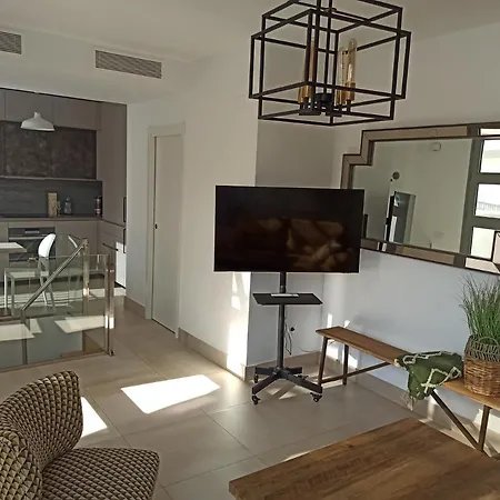Luxury Penthouse With Private Pool Setas Monument شقة *